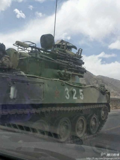 チベットに装甲車数百台進駐？
