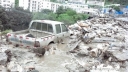 四川で土石流発生 数百人が生き埋めに