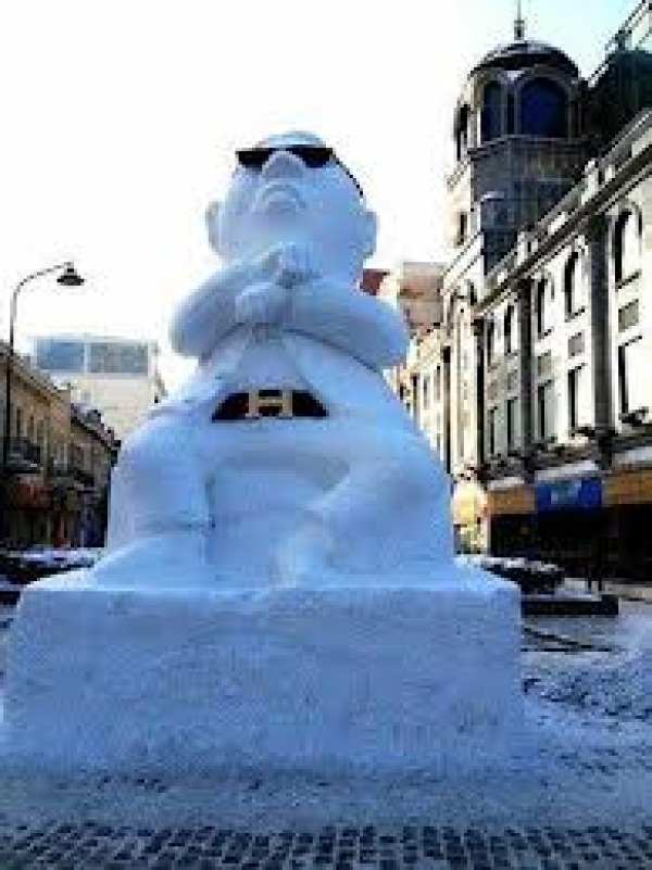 【英語ニュース】「江南スタイル」が氷の彫刻になって中国に登場