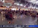 大雪で空港閉鎖 利用客の怒り爆発